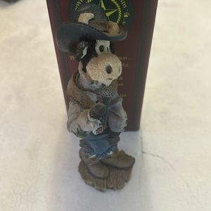 Boyds Bears & Friends Figurine -- Loretta Moostein ... "Yer Cheatin' Heart"